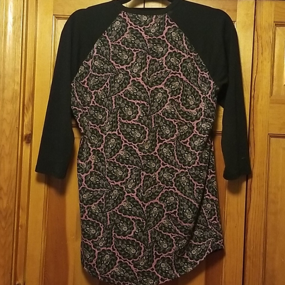 LulaRoe "Randy" Top Size Small - Picture 3 of 6